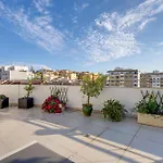 Casa Lynda Centre