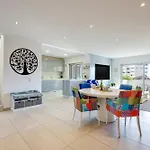 Casa Lynda Centre *